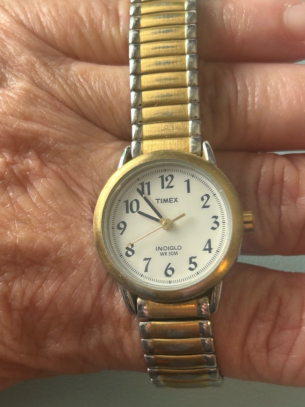 Vintage Timex Indiglo WR30M Ladies Two Tone Stretch Band Watch Untested